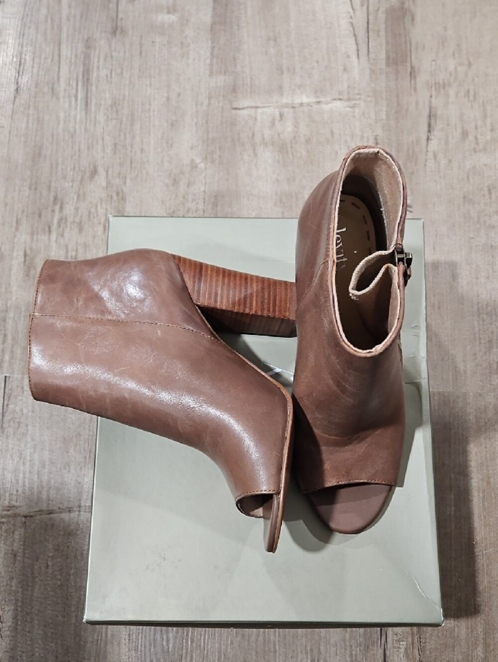 levity Brown Open-Toe Ankle Clog Mules. Only Worn Trying On Inside.